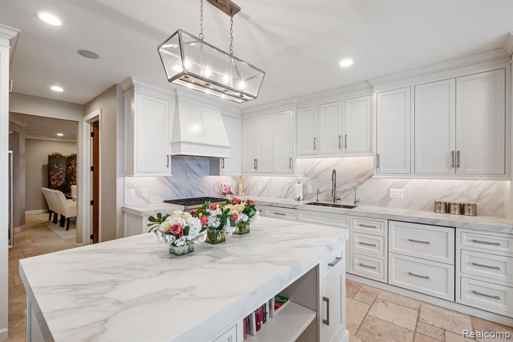 7405 Locklin, West Bloomfield, MI 48324 — Photo 11