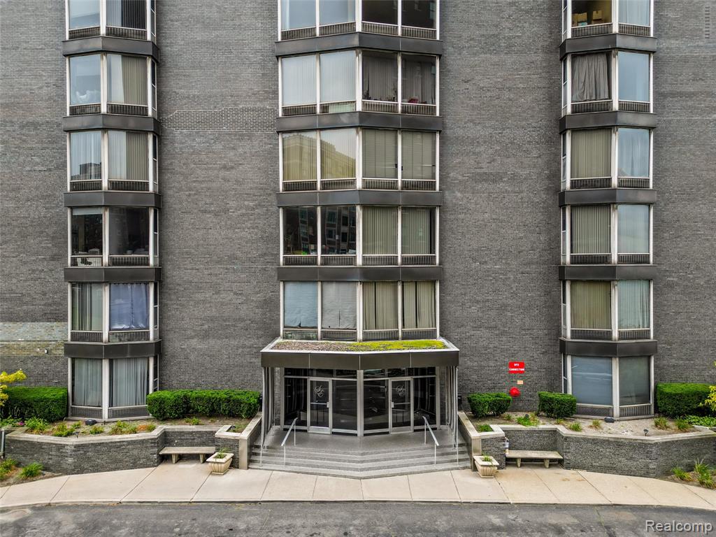 8200 E Jefferson Avenue, 506, Detroit, MI 48214 — Photo 46