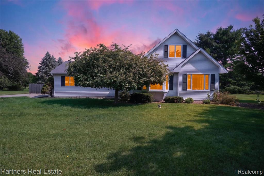 9145 Apple Orchard Drive, Fenton, MI 48430 — Photo 59