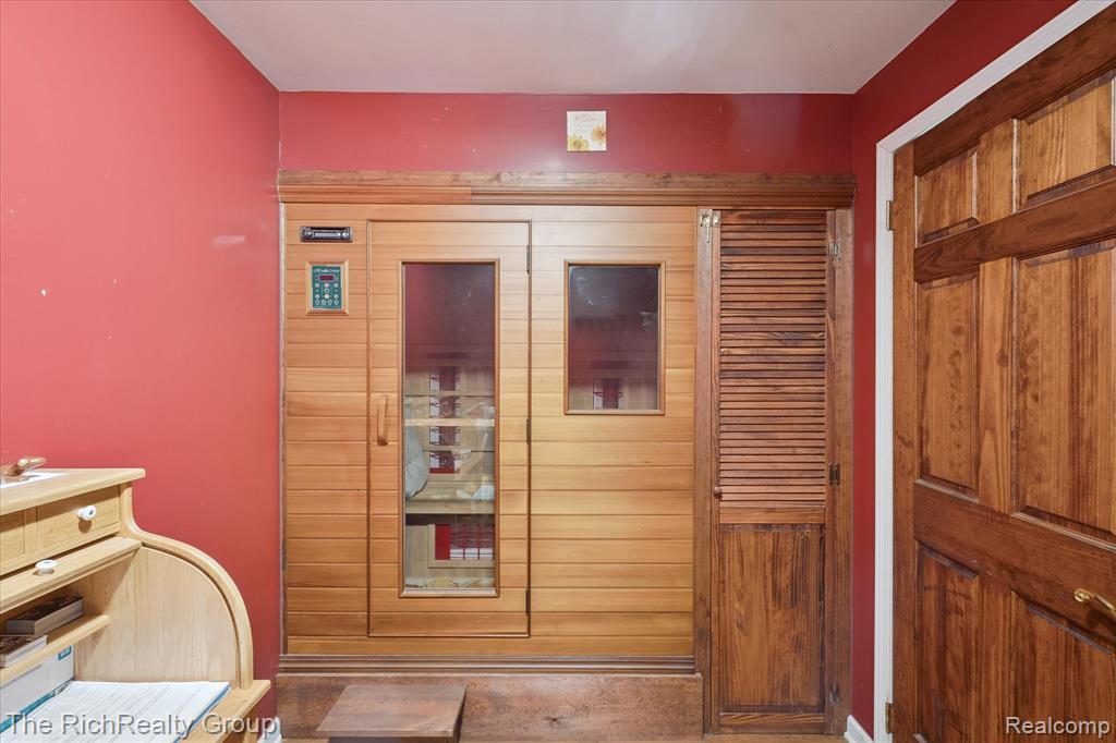 39635 Lotzford Road, Canton, MI 48187 — Photo 10