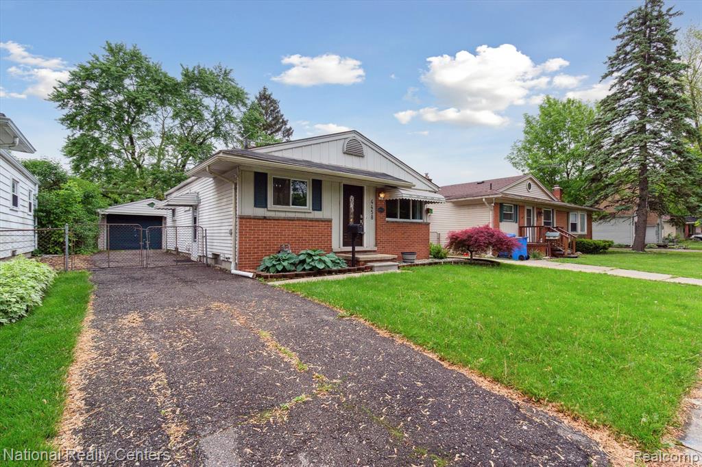 4458 Harding Street, Dearborn Heights, MI 48125 — Photo 2