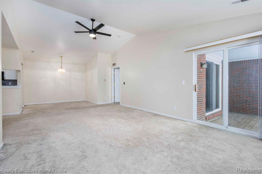 4289 Berkshire Drive, Sterling Heights, MI 48314 — Photo 11