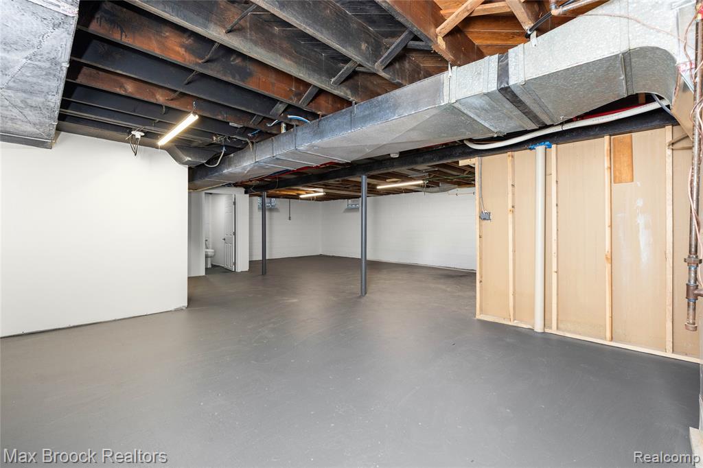 17348 Hilton Street, Southfield, MI, 48075