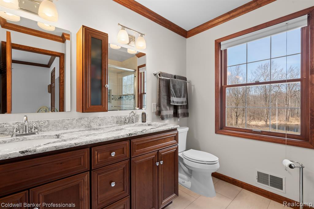 6253 7 MILE Road, South Lyon, MI 48178 — Photo 26