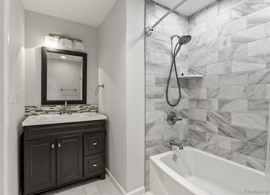 45100 W 10 Mile Road, Novi, MI — Photo 19