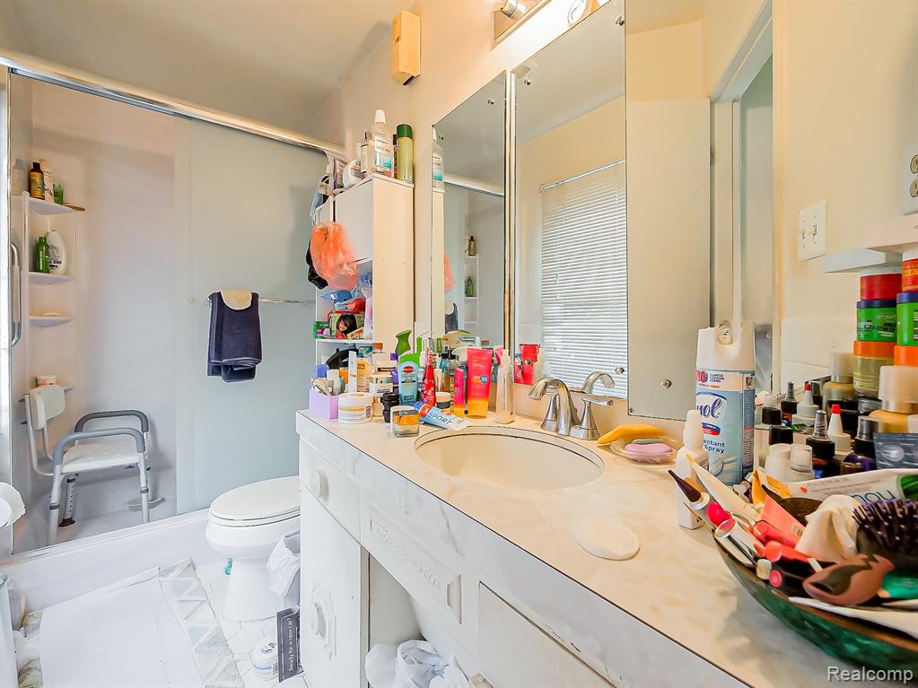 6775 Cedarbrook Drive, Bloomfield Hills, MI 48301 — Photo 17