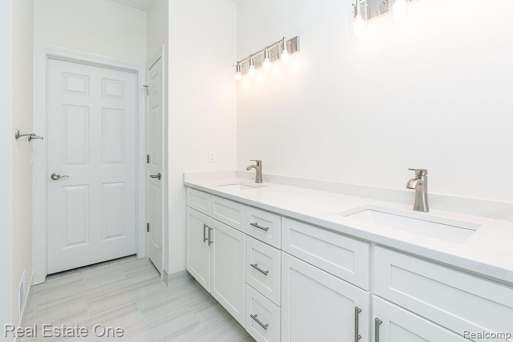 225 E Predmore Road, Oakland, MI — Photo 39