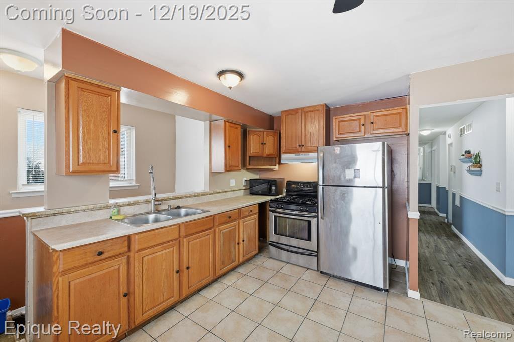 4052 Burton Street, Inkster, MI 48141 — Photo 9