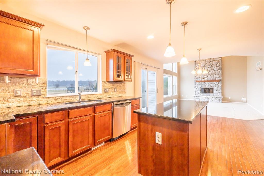 7653 Wood Brook Road, Ann Arbor, MI 48103 — Photo 5