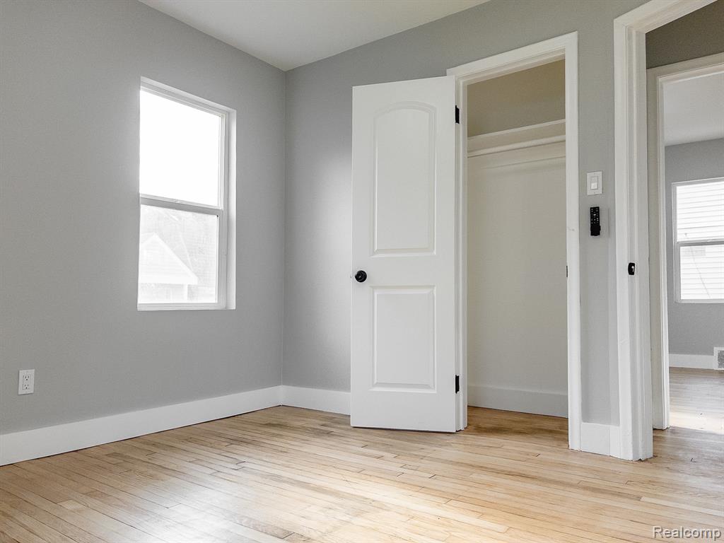 20030 Salem Street, Detroit, MI 48219 — Photo 11