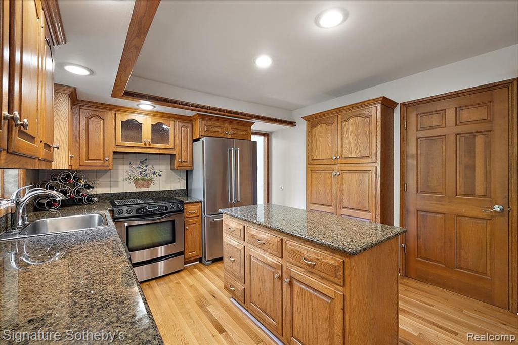 22601 Highbank Drive, Beverly Hills, MI 48025 — Photo 18