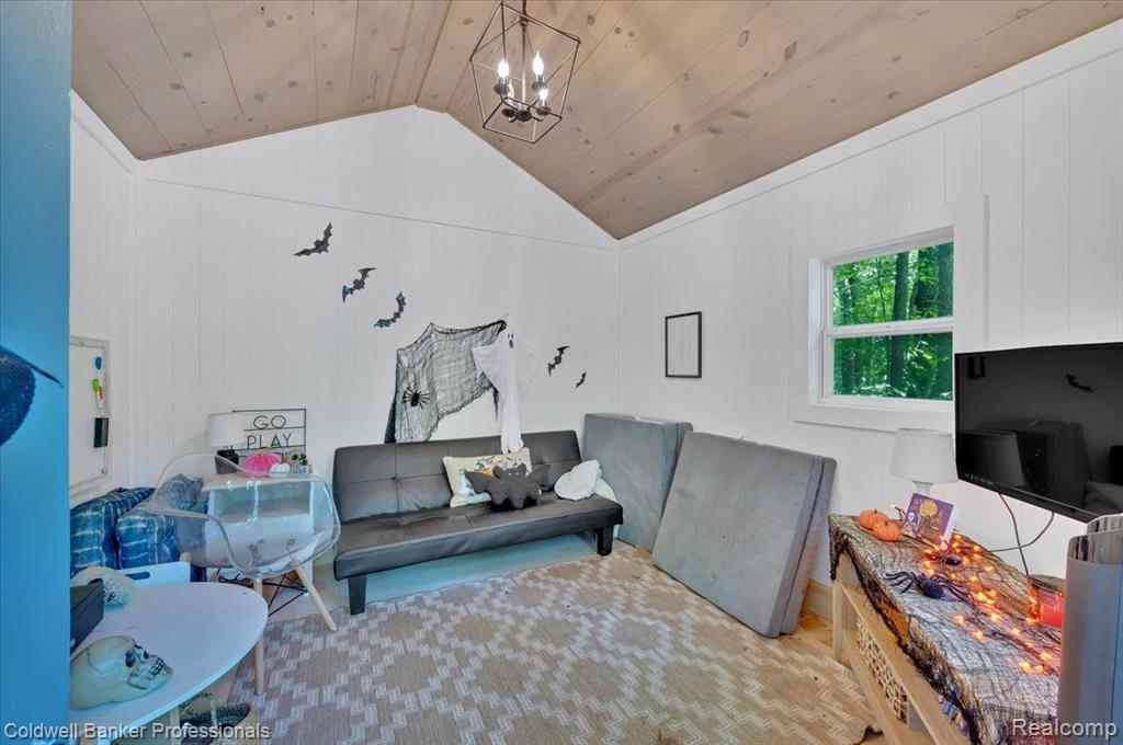 1565 Heather Drive, Lapeer, MI 48446 — Photo 10