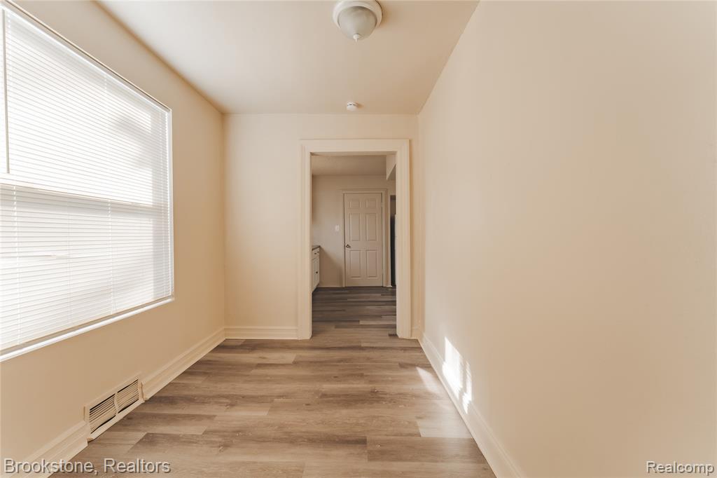 103 W Cornell Avenue, Pontiac, MI 48340 — Photo 9