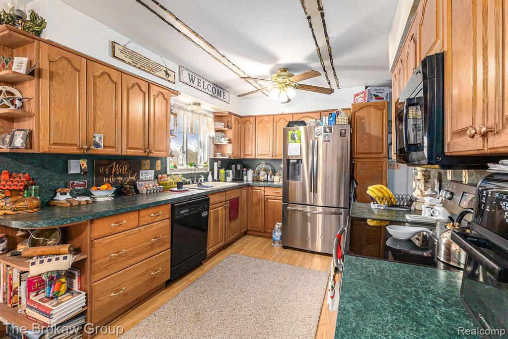 9448 WASHBURN Road, Columbiaville, MI 48421 — Photo 18