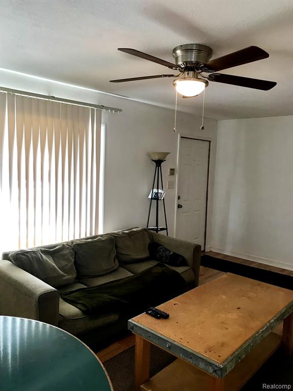 937 BARNEY Avenue, Flint, MI 48503 — Photo 2