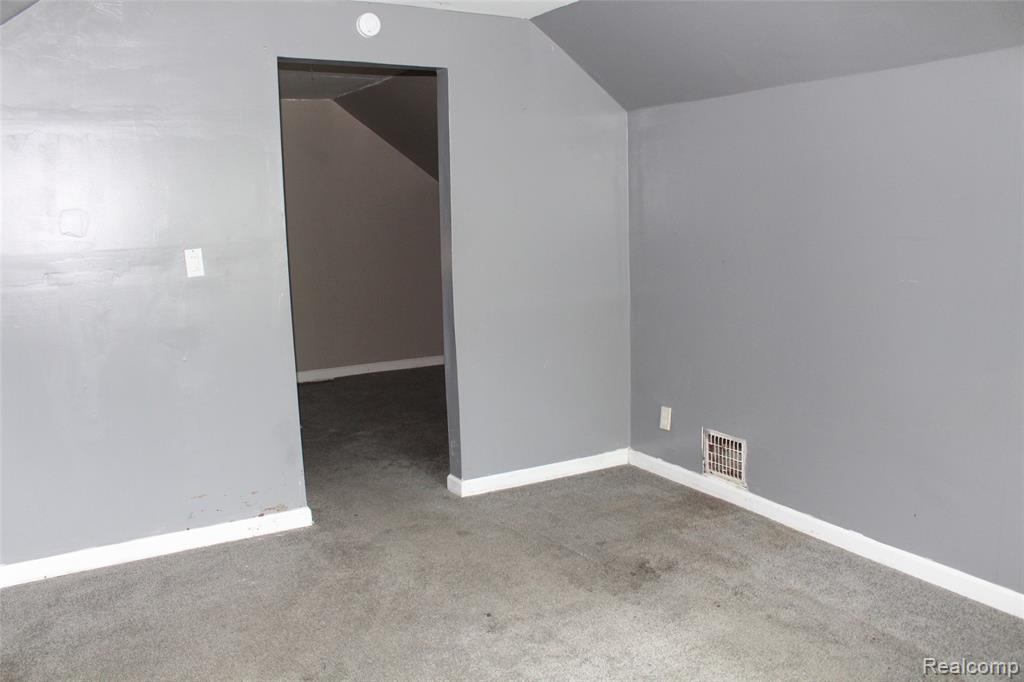 15837 Fielding Street, Detroit, MI 48223 — Photo 10