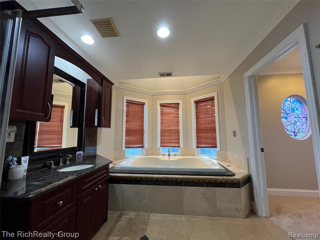 5373 Katherine Street, Dearborn Heights, MI 48125 — Photo 21