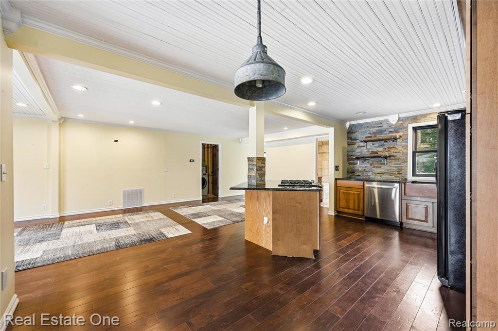 10428 King Road, Davisburg, MI 48350 — Photo 21