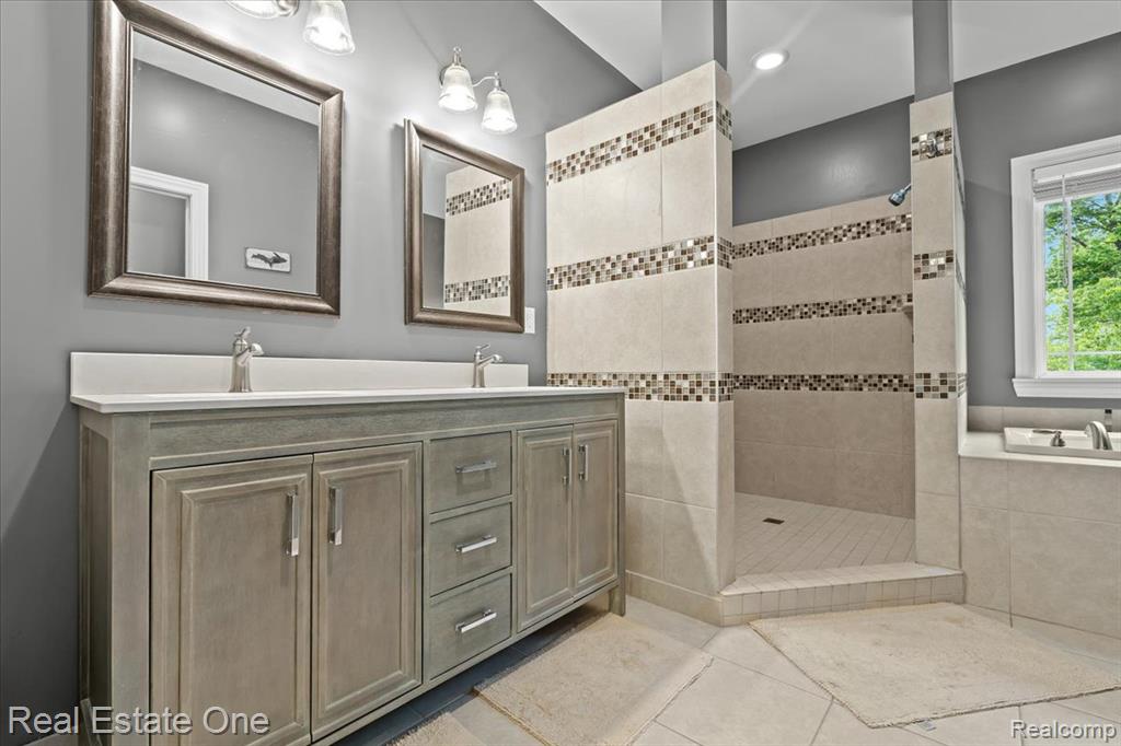 9327 VAN ANTWERP Road, Brighton, MI 48116 — Photo 23