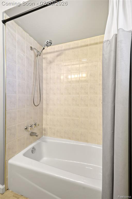 4435 Meadowbrook Drive, Flint, MI 48506 — Photo 15
