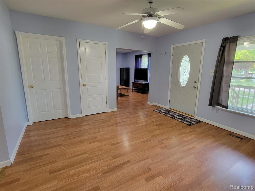 4887 CENTER Street, Millington, MI 48746 — Photo 10