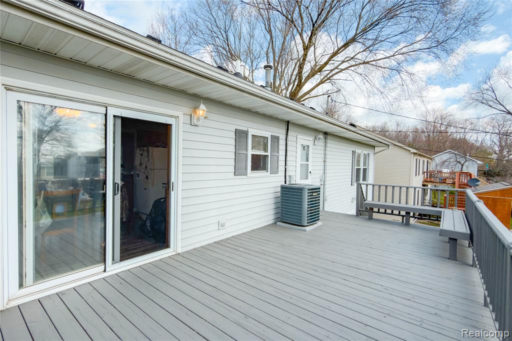 7522 Sovey Drive, Newport, MI 48166 — Photo 22