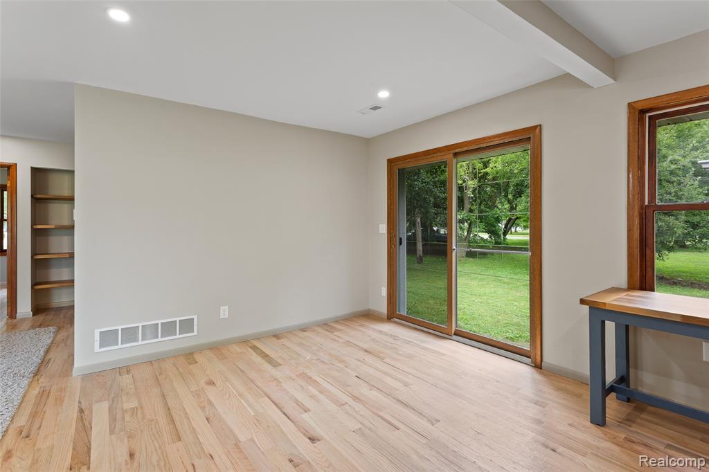 4408 S Lake Drive, Newport, MI 48166 — Photo 22