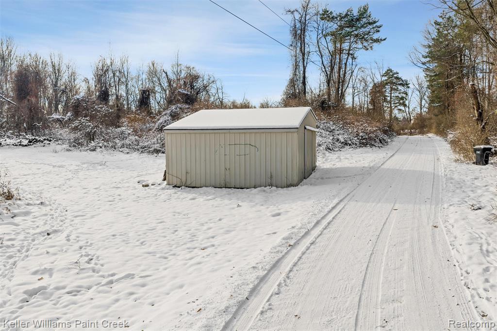 2390 Noble Road, Oxford, MI 48370 — Photo 45