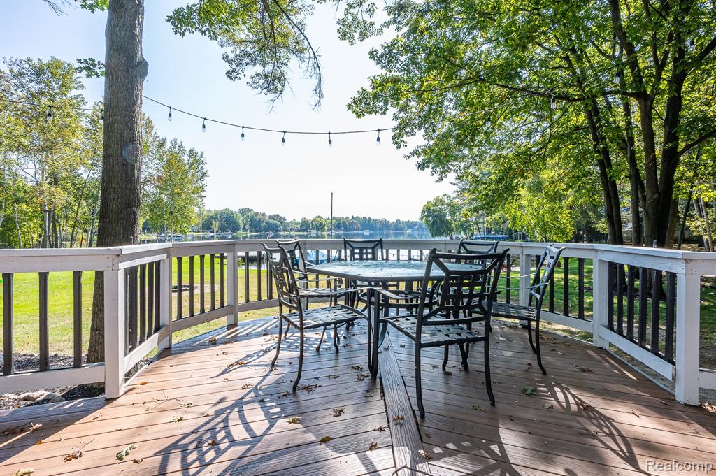 4649 Queens Way, Gladwin, MI 48624 — Photo 35