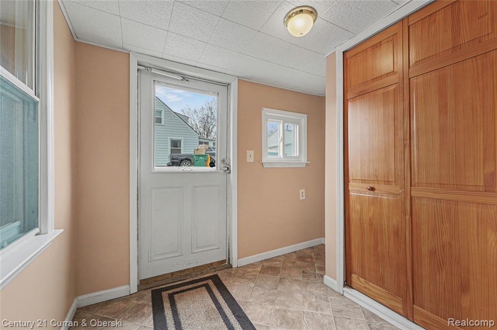 23674 Cora Street, Brownstown, MI 48183 — Photo 10