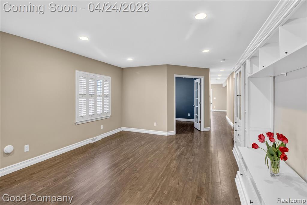 627 Kayser Avenue, Royal Oak, MI 48067 — Photo 12