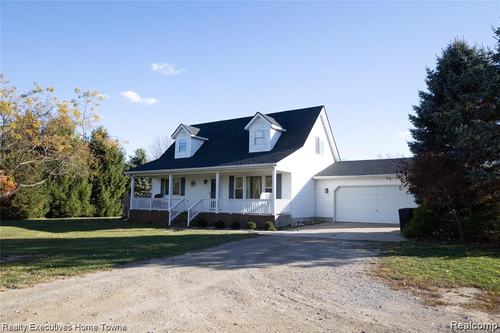 4683 Jeddo Rd Road, Fort Gratiot, MI 48059 — Photo 2