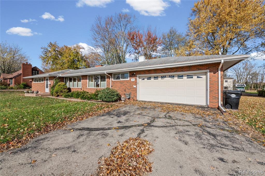 18676 Vreeland Road, Woodhaven, MI 48183 — front exterior