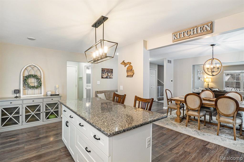 9447 APPLE Court, Fenton, MI 48430 — Photo 7