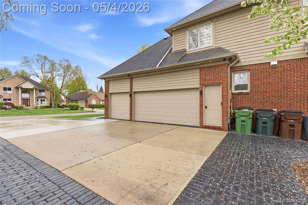 55405 Whitney Drive, Shelby Twp, MI 48315 — Photo 66
