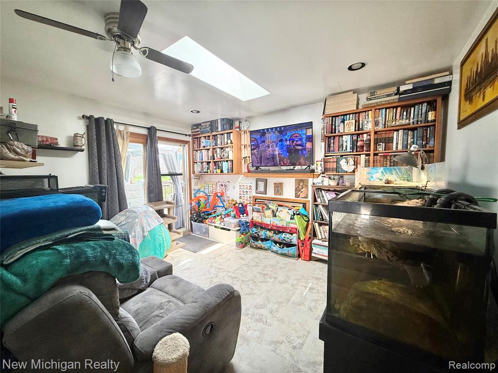 1054 Ransom Drive, Grand Blanc, MI 48507 — Photo 11
