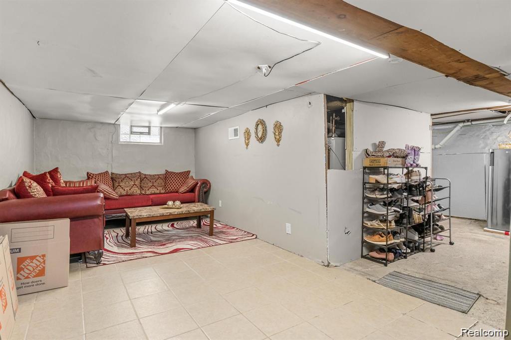6763 N Gulley Road, Dearborn Heights, MI 48127 — Photo 19