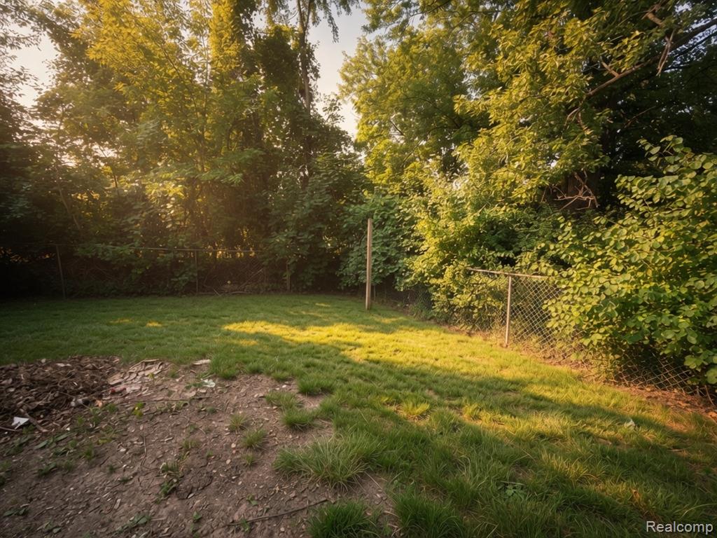1087 W Kurtz Avenue, Flint, MI 48505 — Photo 11