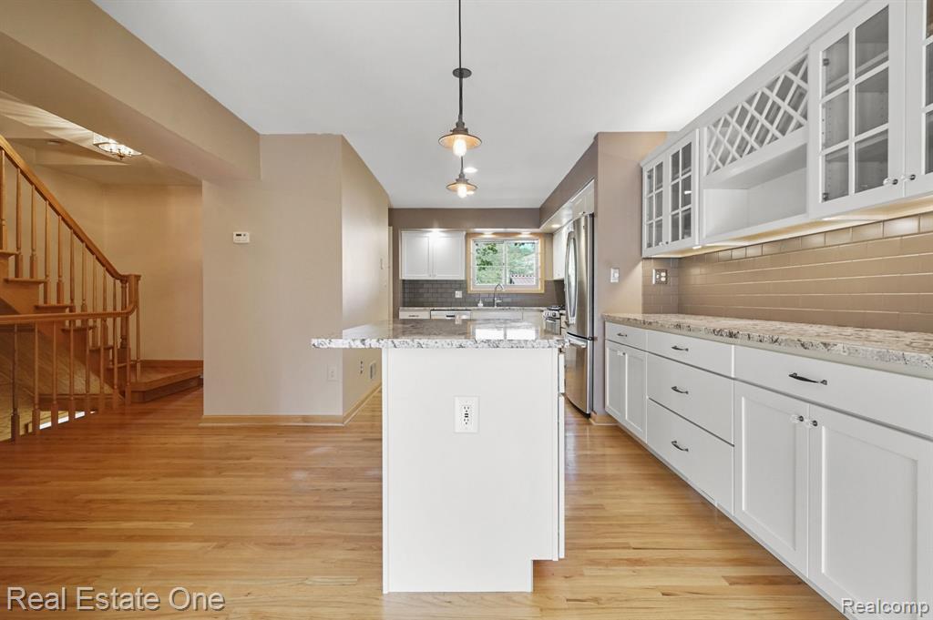 3856 Old Creek Road, 25, Troy, MI 48084 — Photo 13