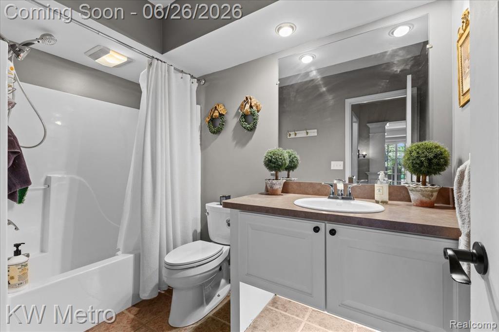 1393 Lake Shore Boulevard, Lake Orion, MI 48362 — Photo 53