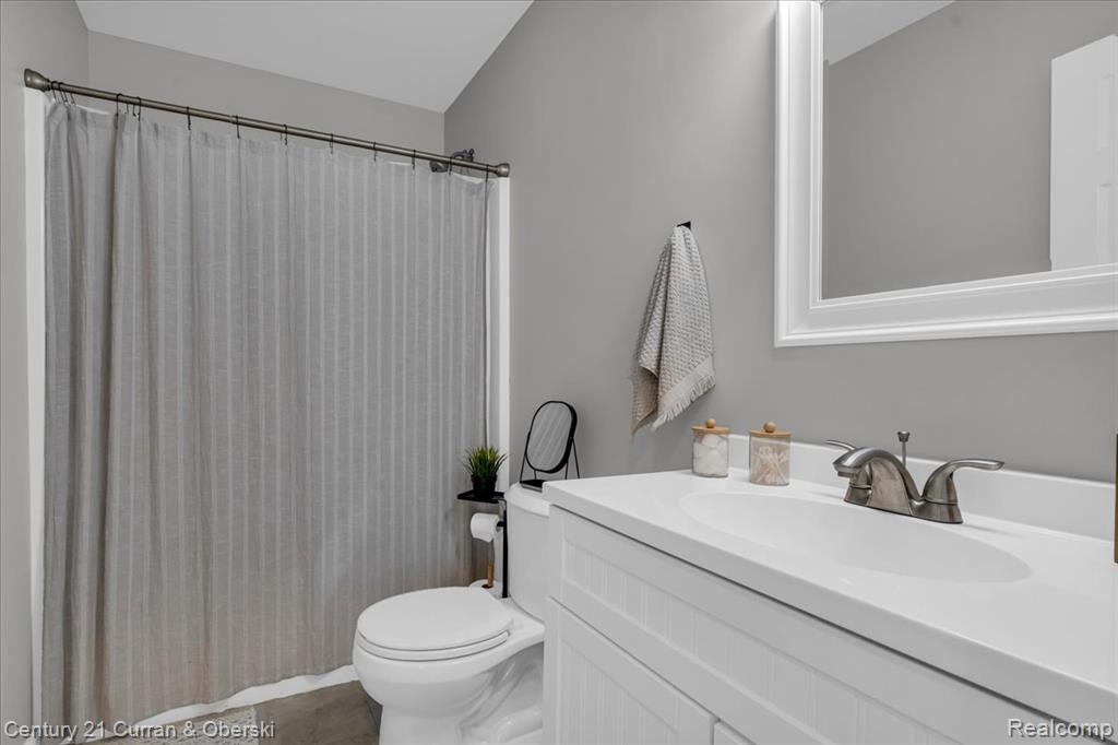 33172 Swallow Drive, Rockwood, MI — Photo 23