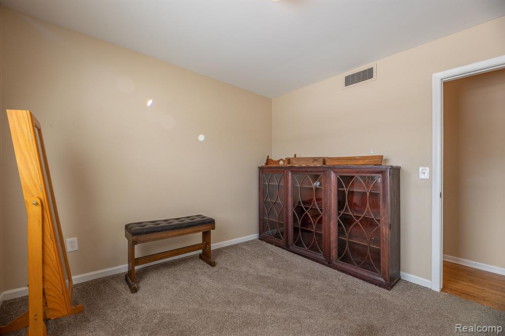 5123 MILL WHEEL Drive, Grand Blanc, MI 48439 — Photo 17