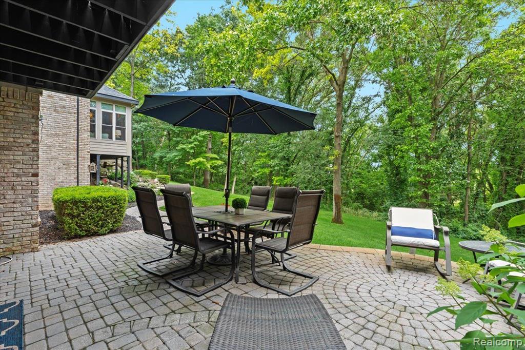 6246 Windemere Point, Brighton, MI 48116 — Photo 40