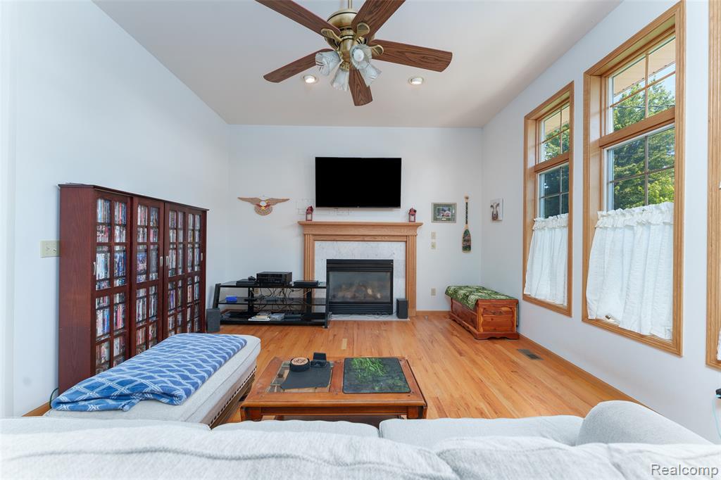 5382 Meadowlawn Road, Fowlerville, MI 48836 — Photo 19