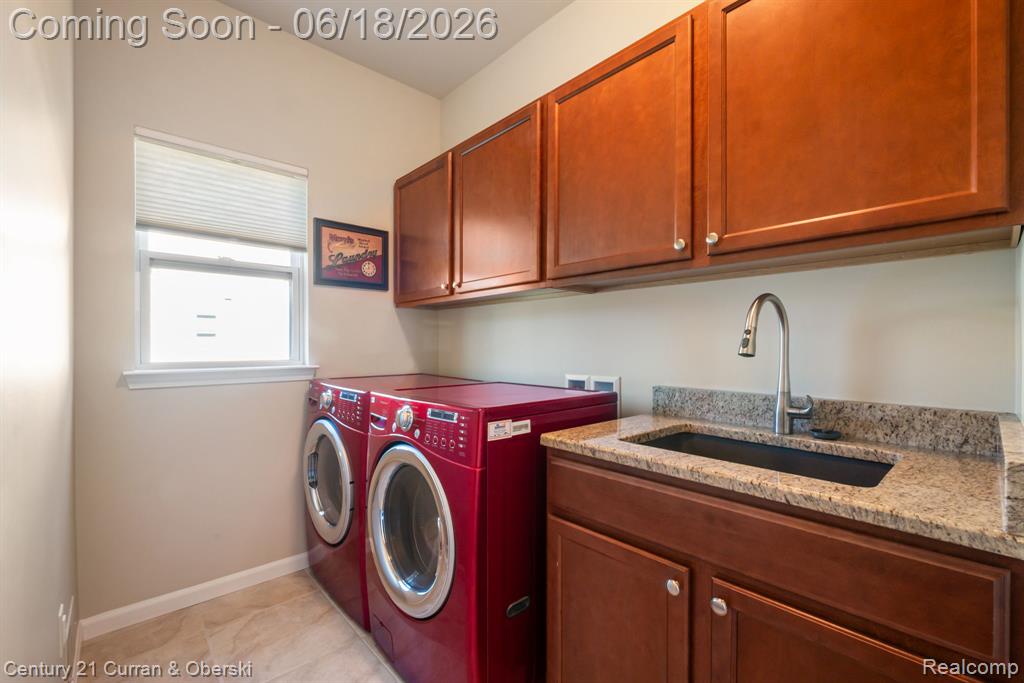 1086 Paddock Drive, South Lyon, MI 48178 — Photo 35