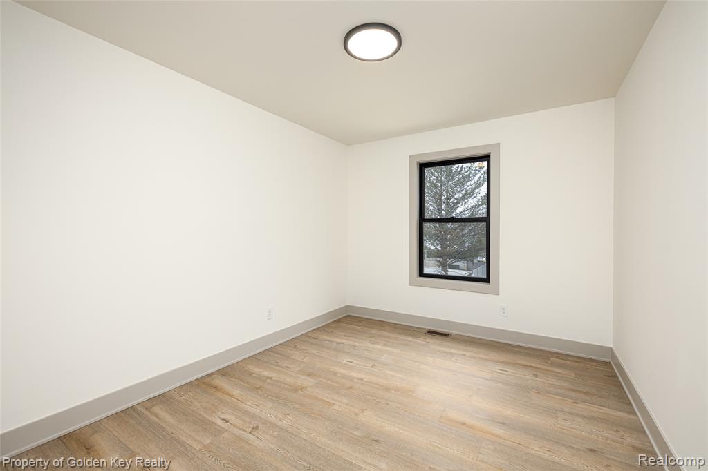 9453 Brookline Avenue, Plymouth, MI 48170 — Photo 17