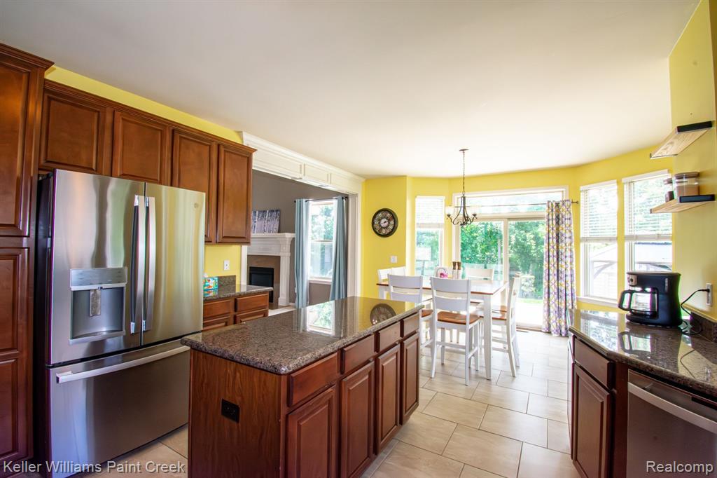 51405 CAROLINE Drive, Chesterfield, MI 48047 — Photo 17