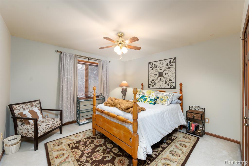 2321 Pine Hollow, Brighton, MI 48114 — Photo 24