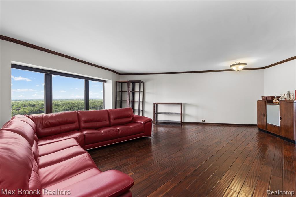 5000 Town Center, 2605, Southfield, MI 48075 — Photo 12