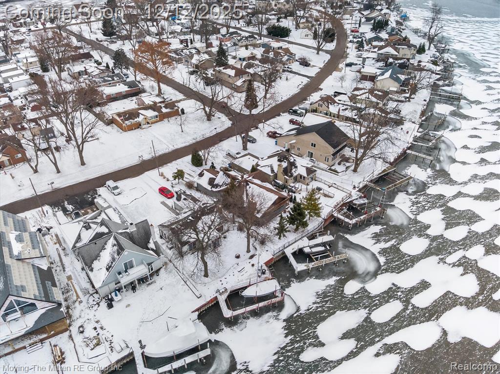 30760 Bayview Drive, Gibraltar, MI — Photo 47